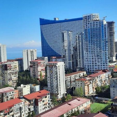 Ferienwohnung Lilia Batumi Exterior foto
