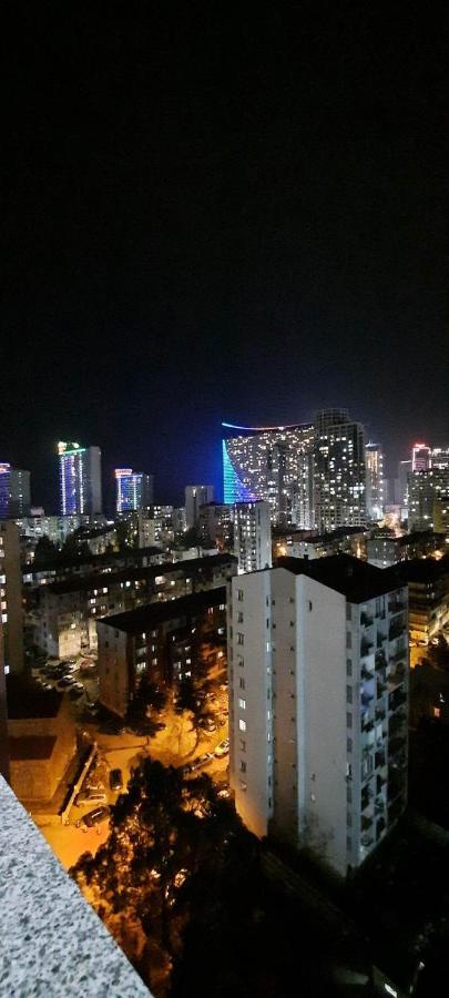 Ferienwohnung Lilia Batumi Exterior foto