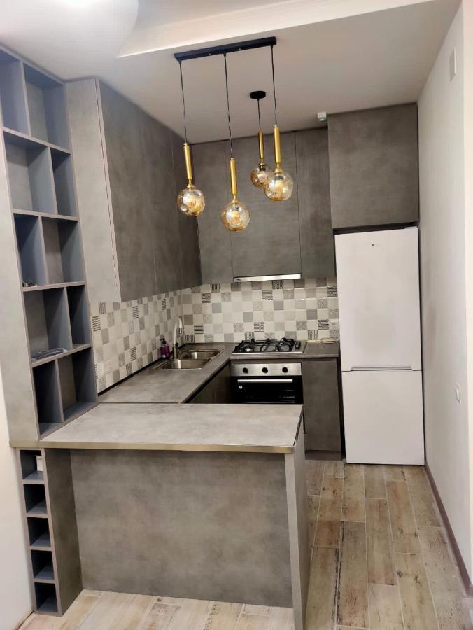 Ferienwohnung Lilia Batumi Exterior foto